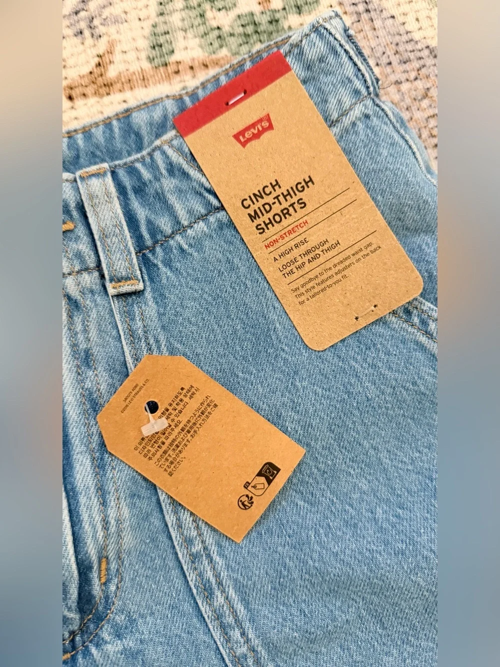 NEW NWT Levi's Women’s Cinch Mid-Thigh High Rise Denim Jean Shorts sz 25